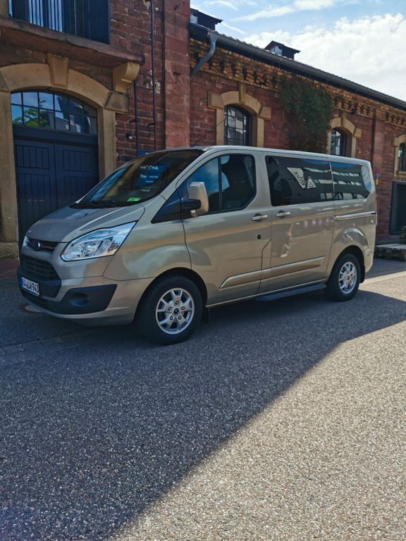 Ford Tourneo Custom 250.000 km 13.499 € Karlsruhe 76137