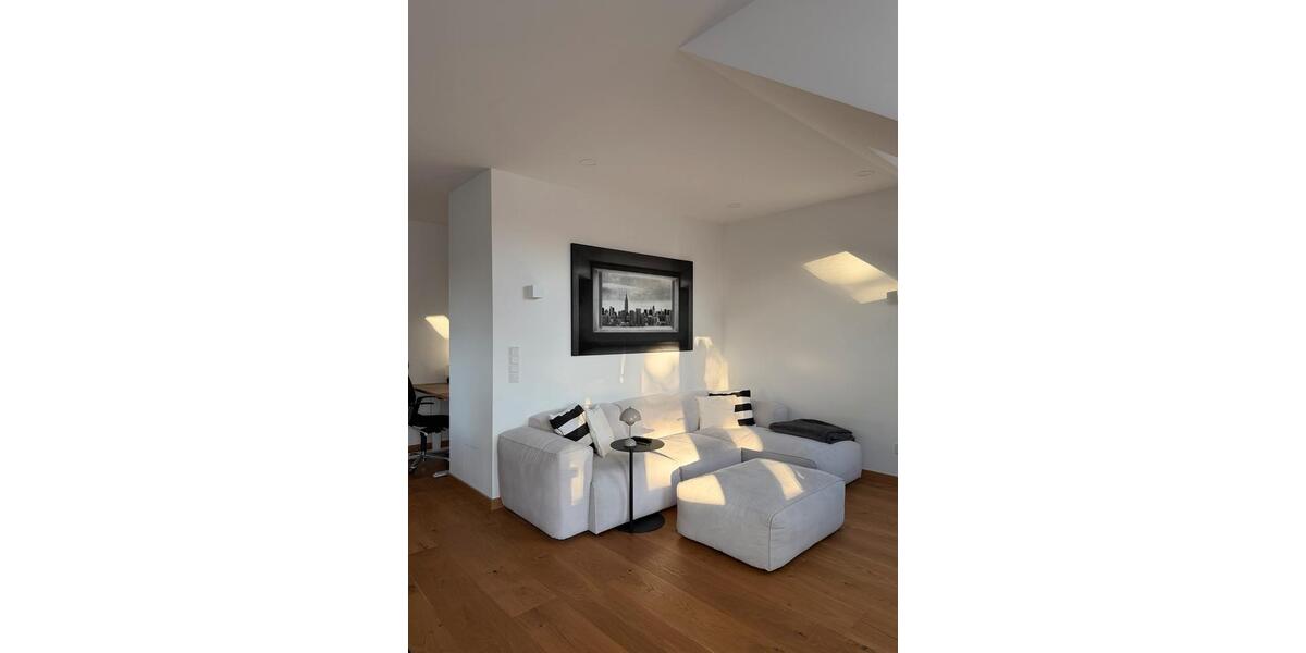 Etagenwohnung Isernhagen - 2.5 Zimmer, 84 m&sup2;, 1.598&euro; | Angebot:26375696