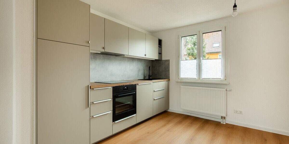 Kernsaniertes Reihenmittelhaus mit Garten in Neustadt zu mieten - sofort bezugsfrei 5 zimmer