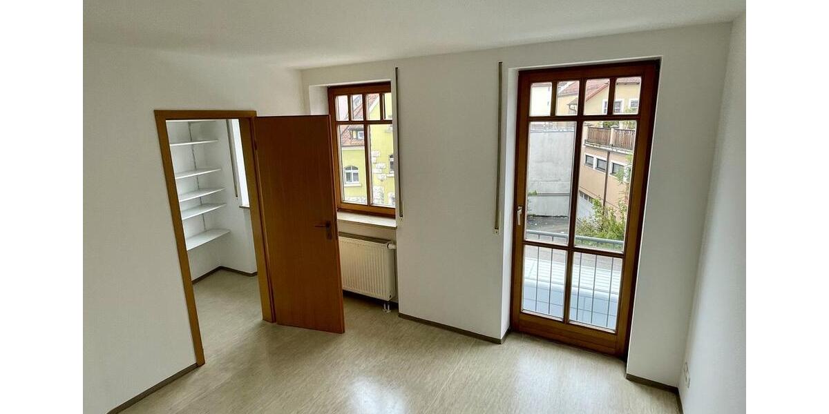 Etagenwohnung Treuchtlingen - 3 Zimmer, 87 m&sup2;, 225.000&euro; | Angebot:27013816