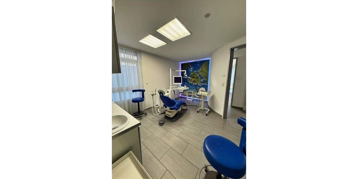 Gut vermietete Zahnarztpraxis in Aulendorf zimmer