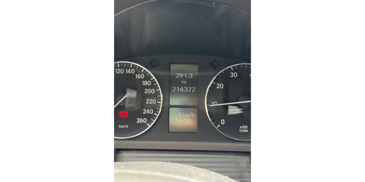 Mercedes-Benz C 180 216.372 km 3.000 &euro; Barbing 93092