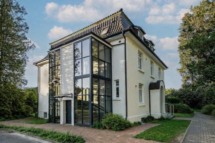 Haus Reinbek - 4.5 Zimmer, 161 m&sup2;, 2.700&euro; | Angebot:24866931