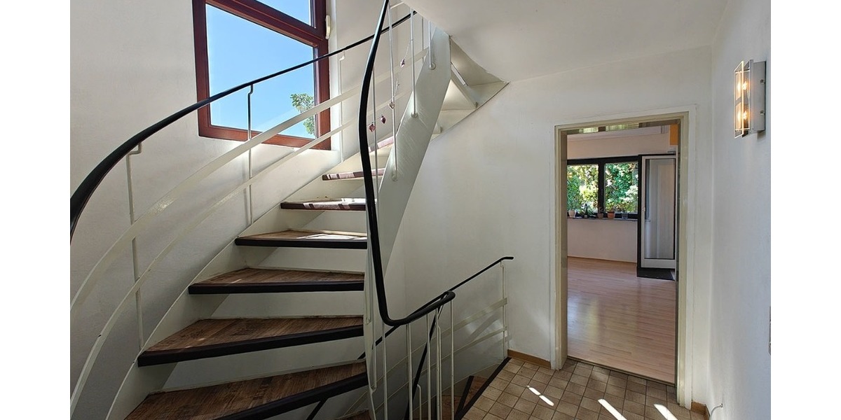 Reihenendhaus mit PKW Stellplatz in Orschel-Hagen - Reihenendhaus Reutlingen Orschel-Hagen | Angebot:27130740