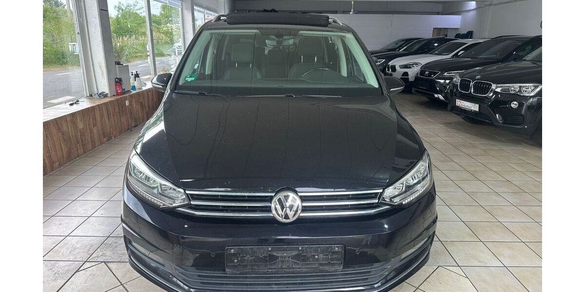 VW Touran 146.000 km 18.500 &euro; Bonn 53119