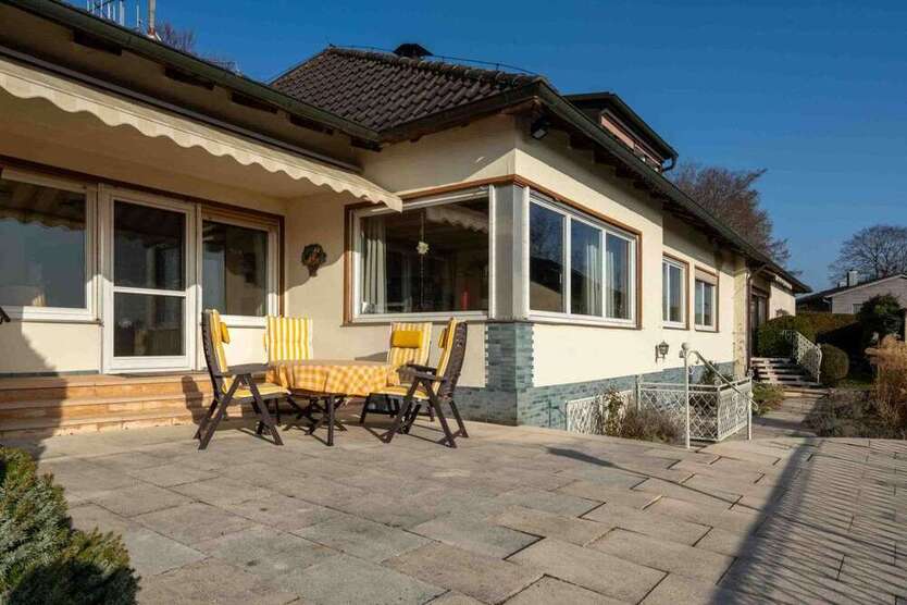 Haus zum Kaufen in Hainsfarth 499.000 € 279.18 m²