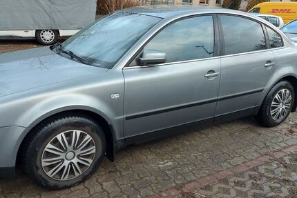 VW Passat 173.000 km 2.750 € Hamburg 22045