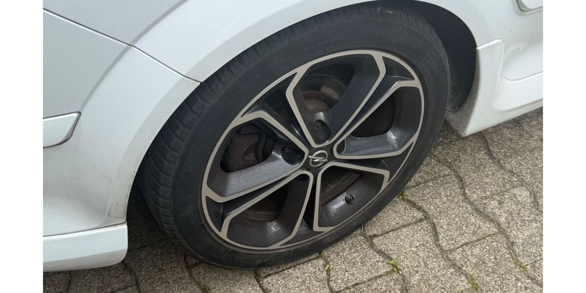 Opel Astra 200.011 km 3.200 &euro; Villinger 78048