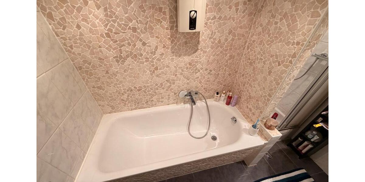 Erdgeschoßwohnung Essen Huttrop - 3 Zimmer, 68 m&sup2;, 159.000&euro; | Angebot:25757602