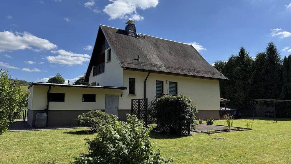 Familientraum in idyllischer Ruhe