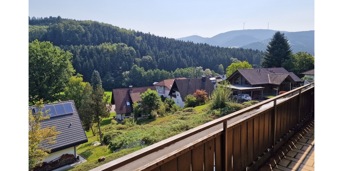 Geräumige 6 Zimmer Wohnung in einem kleinen Mehrfamilienhaus mit 3 Wohnungen, kurzfristiger Bezug mö 6 zimmer