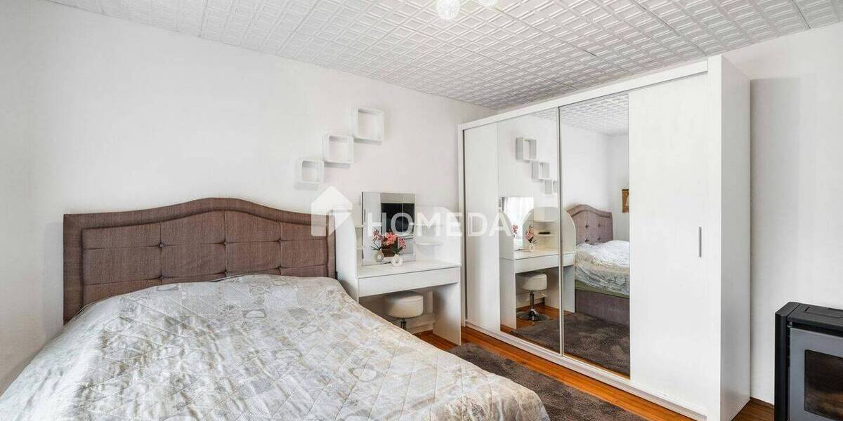 Mehrfamilienhaus, Wohnhaus Schwandorf Krondorf - 8 Zimmer, 191 m&sup2;, 309.000&euro; | Angebot:25677448