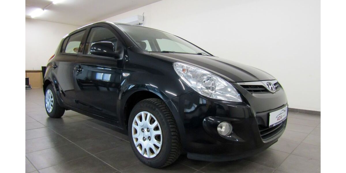 Hyundai i20 82.700 km 5.890 &euro; Oldenburg 26125