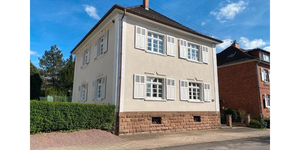 Von Privat Charmante Stadtvilla EFH freistehend Garage & Garten 7 zimmer