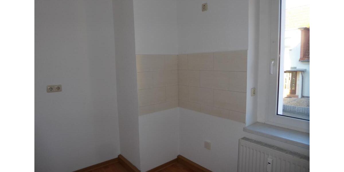 Erdgeschoßwohnung Unterwellenborn - 2 Zimmer, 43 m&sup2;, 276&euro; | Angebot:25342158