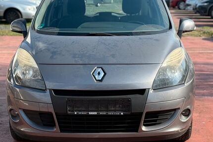 Renault Megane 87.000 km 2.499 &euro; Wiesbaden 65187
