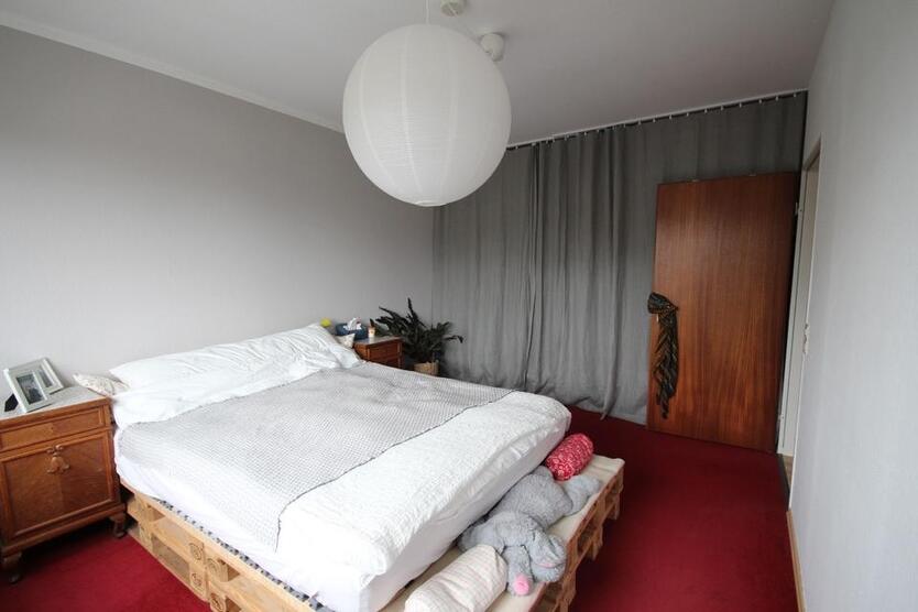 Geschmackvolle 2-Raumwohnung, gehobene Innenausstattung, EBK zimmer