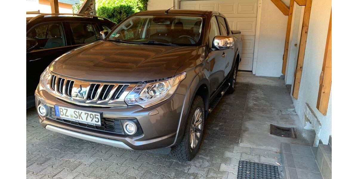 Mitsubishi L200 61.500 km 25.500 &euro; Pulsnitz 01896
