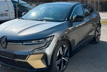 Renault Megane E-TECH 59.995 km 24.990 &euro; Rosenheim 83026