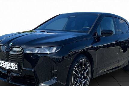 BMW iX 7.500 km 78.485 € Syke 28857