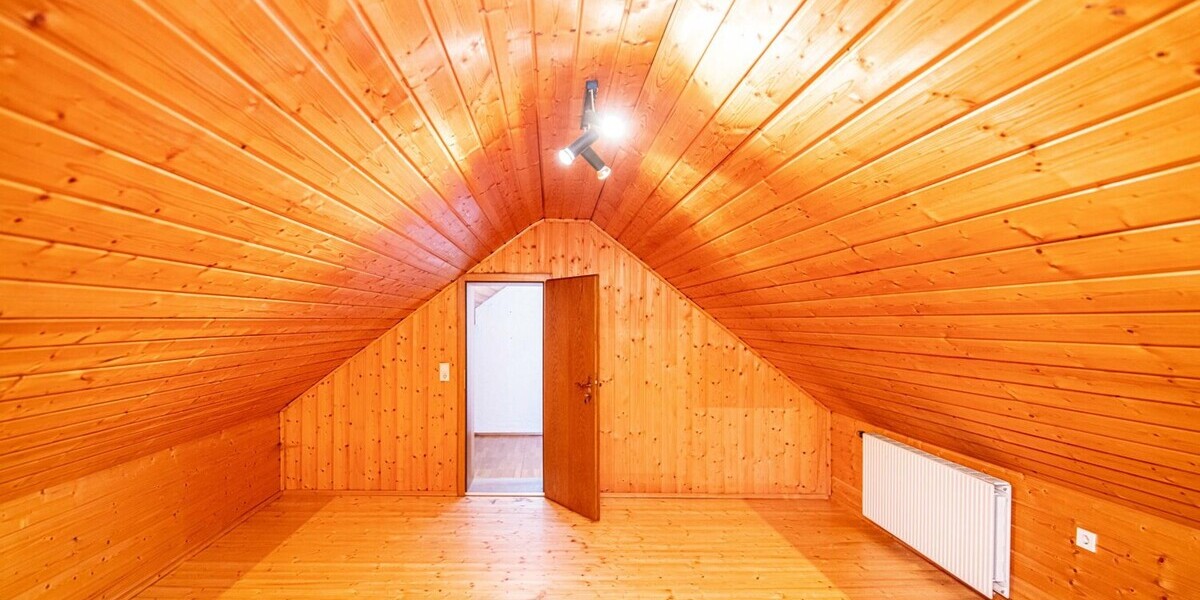Großzügiges Haus mit 2 Wohneinheiten möglich – ideal für Familie oder Vermietung - Einfamilienhaus Schönsee | Angebot:26443086