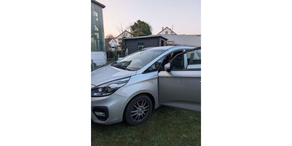 Kia Carens 122.000 km 9.899 &euro; Remchingen 75196