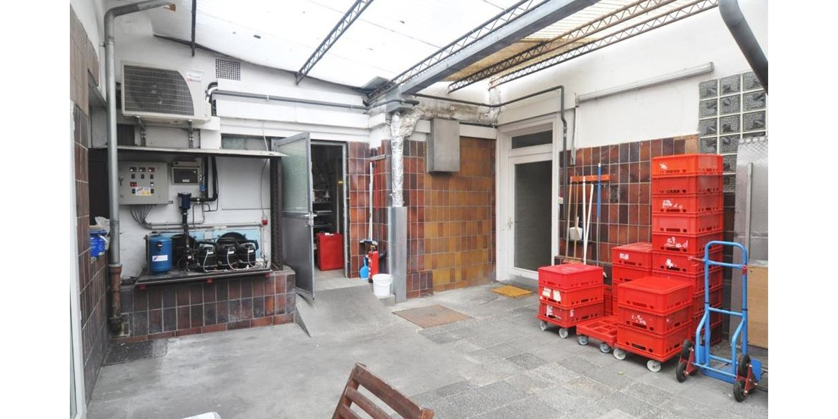 Reserviert! Traditionsgeschäft Feinkost und Fleischerei 4 zimmer