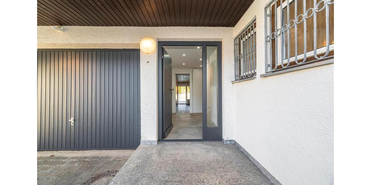 Einfamilienhaus Grünwald - 6 Zimmer, 210 m&sup2;, 4.200&euro; | Angebot:24571196