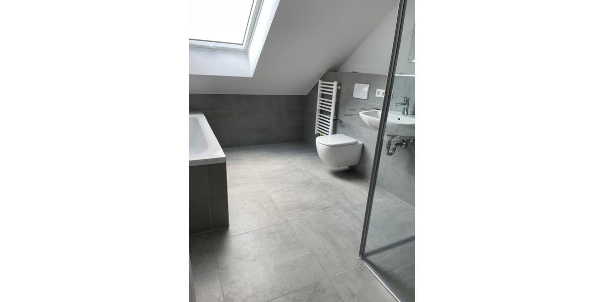Dachgeschoßwohnung Bad Windsheim - 3 Zimmer, 73 m&sup2;, 880&euro; | Angebot:26296551