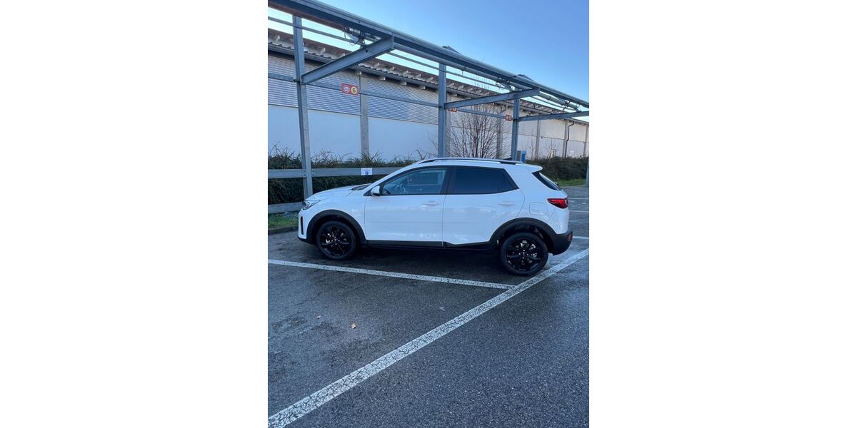 Kia Stonic 19.000 km 17.999 &euro; Fürth 90766
