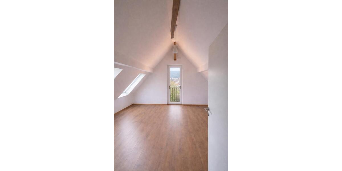 Dachgeschoßwohnung Albstadt - 2 Zimmer, 65 m&sup2;, 700&euro; | Angebot:26272295