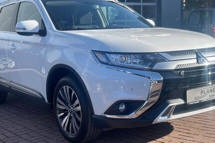 Mitsubishi Outlander 94.903 km 16.390 &euro; Apolda 99510