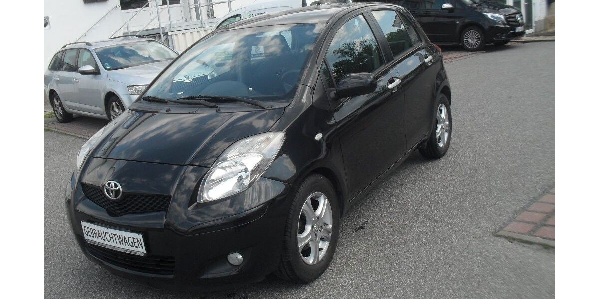 Toyota Yaris 82.600 km 4.980 &euro; Pirna 01796