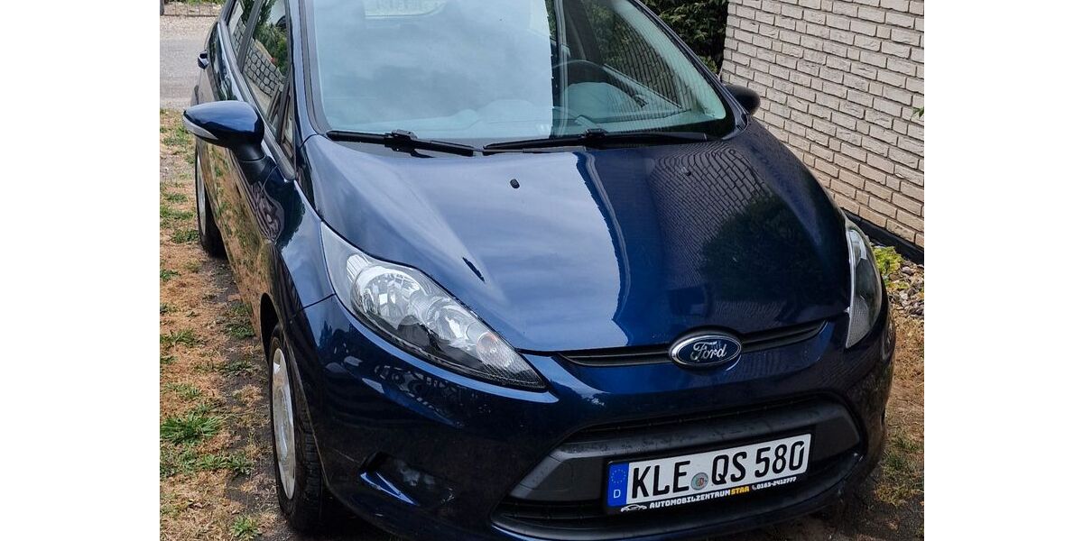Ford Fiesta 63.000 km 3.899 &euro; Rees-Millingen 46459