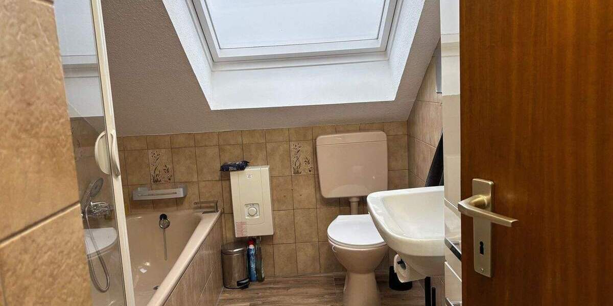 Etagenwohnung Bad Lippspringe - 2 Zimmer, 49 m&sup2;, 119.000&euro; | Angebot:24460320