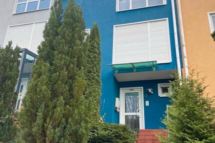 Haus Waldsolms - 5 Zimmer, 155 m&sup2;, 350.000&euro; | Angebot:26043506