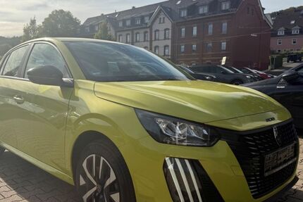 Peugeot 208 31.528 km 18.890 &euro; Siegen 57072