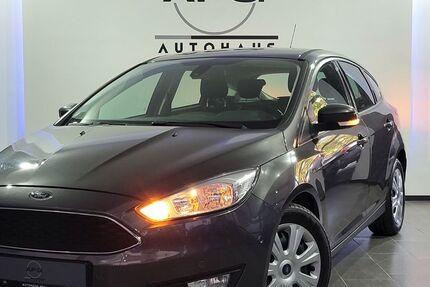 Ford Focus 98.487 km 8.495 € Wuppertal 42285
