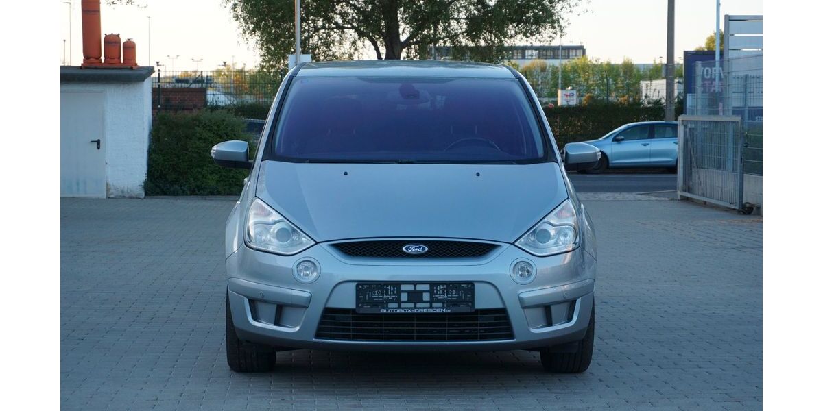 Ford S-Max 184.500 km 2.800 &euro; Dresden 01067