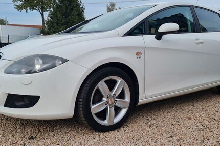Seat Leon 111.333 km 6.700 € Sonneberg 96515
