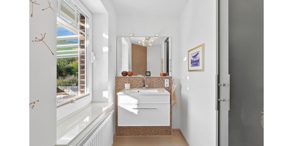 Einfamilienhaus Süderbrarup - 10 Zimmer, 156 m&sup2;, 728.000&euro; | Angebot:27164392
