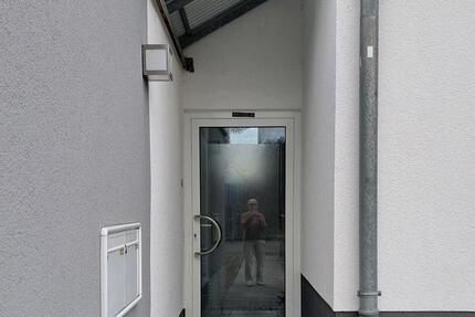 Wohnung Schwetzingen - 2 Zimmer, 103 m&sup2;, 950&euro; | Angebot:25976171