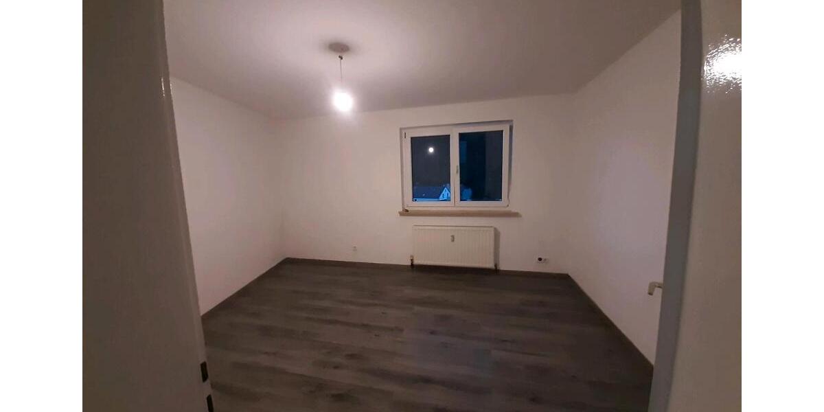 Etagenwohnung Bad Berneck im Fichtelgebirge - 3 Zimmer, 89 m&sup2;, 575&euro; | Angebot:26227743