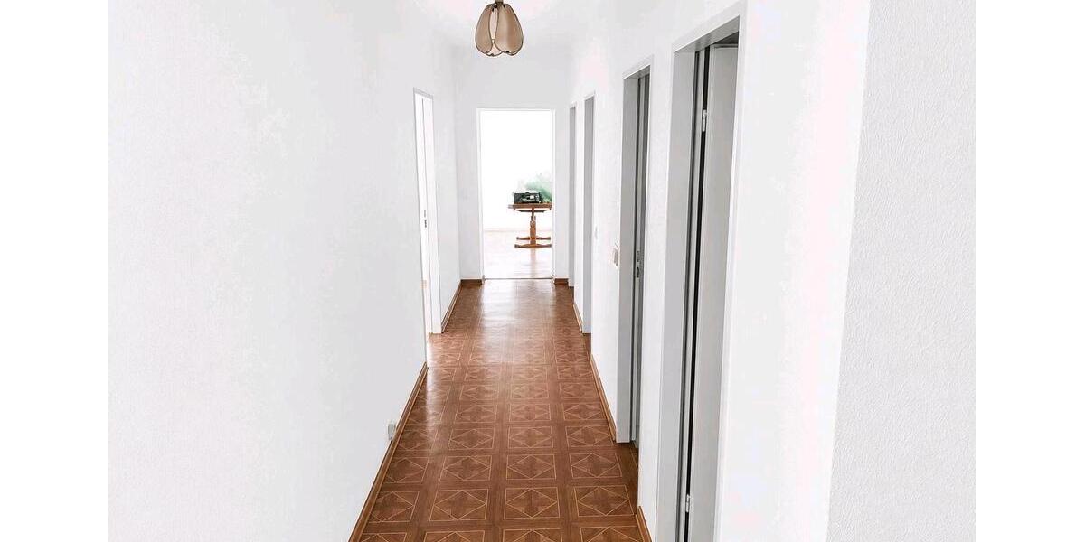 Etagenwohnung Lahr (Schwarzwald) - 3 Zimmer, 82 m&sup2;, 180.000&euro; | Angebot:26834958