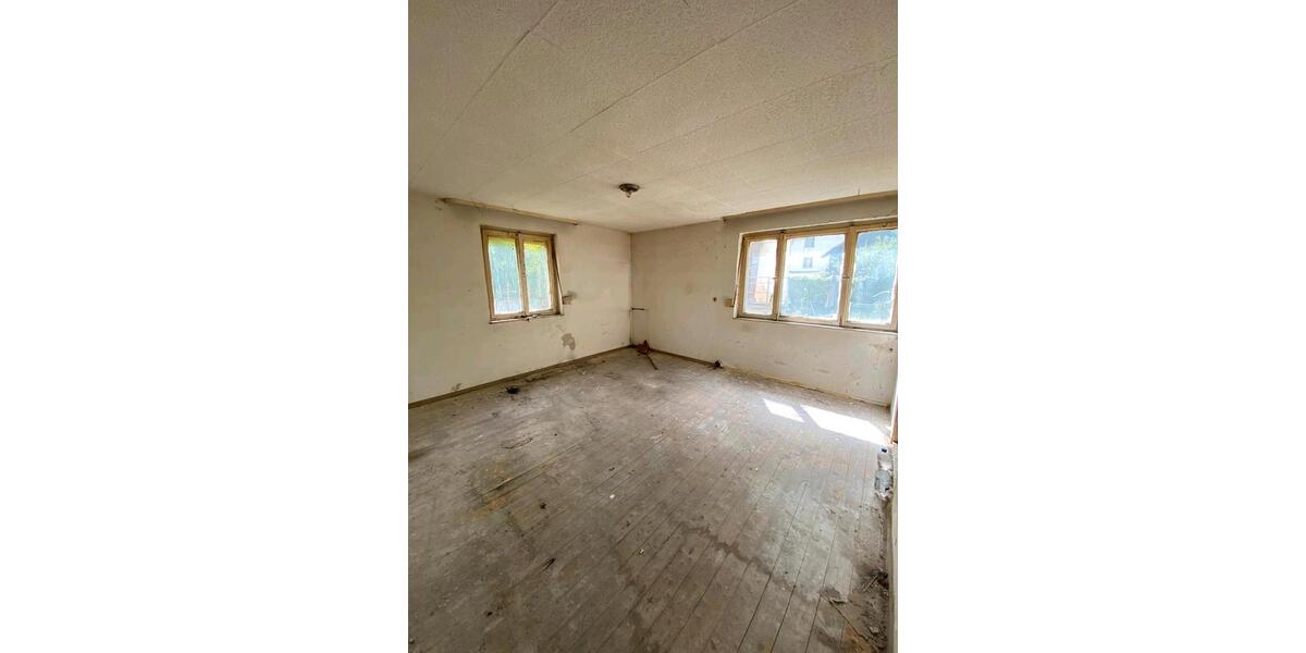 Einfamilienhaus Kronach - 5 Zimmer, 130 m&sup2;, 49.000&euro; | Angebot:24017267