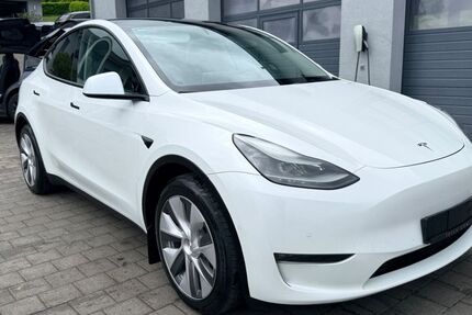 Tesla Model Y 43.600 km 34.450 &euro; Tünsdorf 66693