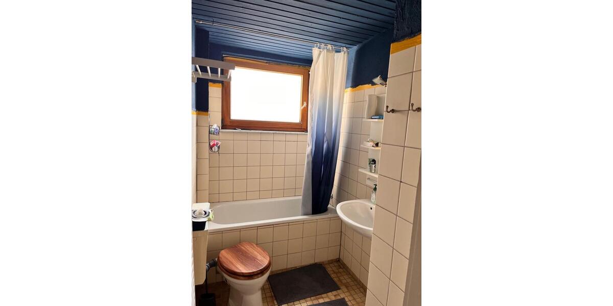 Dachgeschoßwohnung Mannheim Niederfeld - 3 Zimmer, 54 m&sup2;, 450&euro; | Angebot:25960809