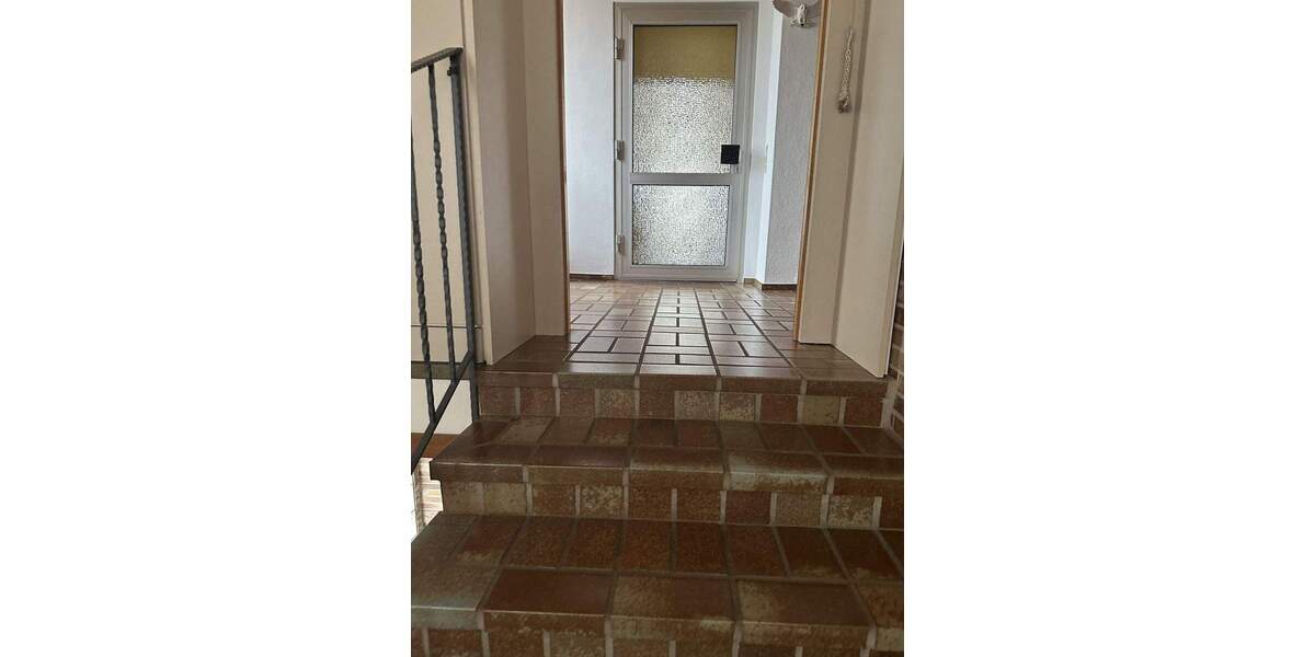 Mehrfamilienhaus, Wohnhaus Niederzier - 8 Zimmer, 274 m&sup2;, 415.000&euro; | Angebot:24436562