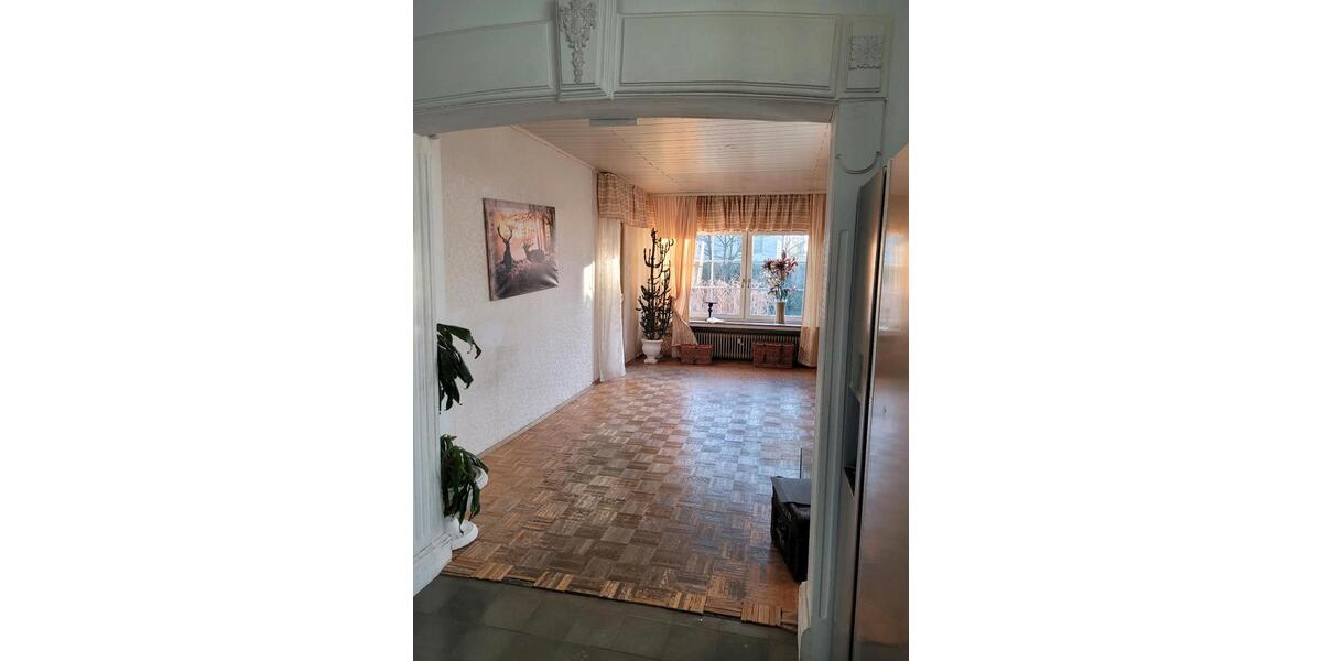 Einfamilienhaus Gütersloh - 6 Zimmer, 141 m&sup2;, 1.500&euro; | Angebot:25384128