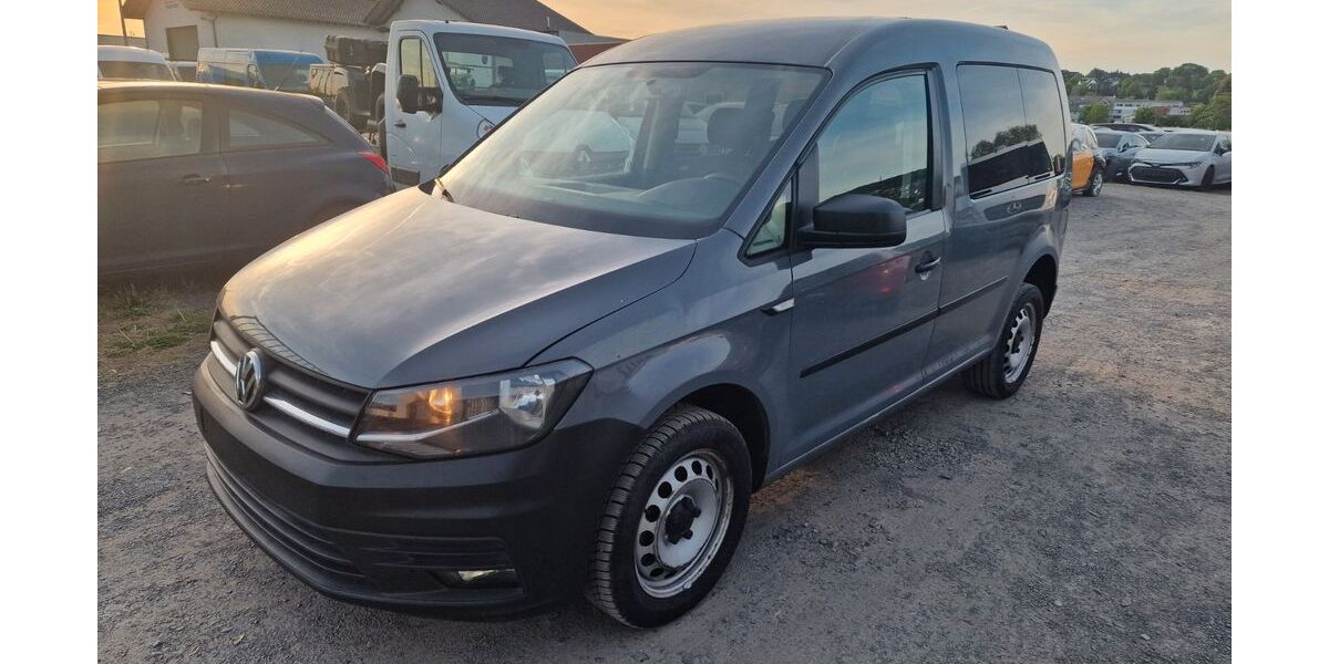 VW Caddy 324.000 km 7.300 &euro; Büdingen 63654
